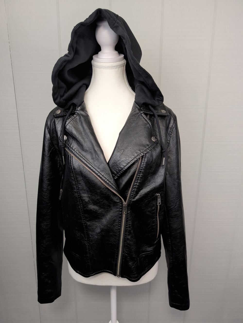 Levi Strauss Womens MED Hooded Faux Leather Biker Moto Jacket Black Asymmetrical